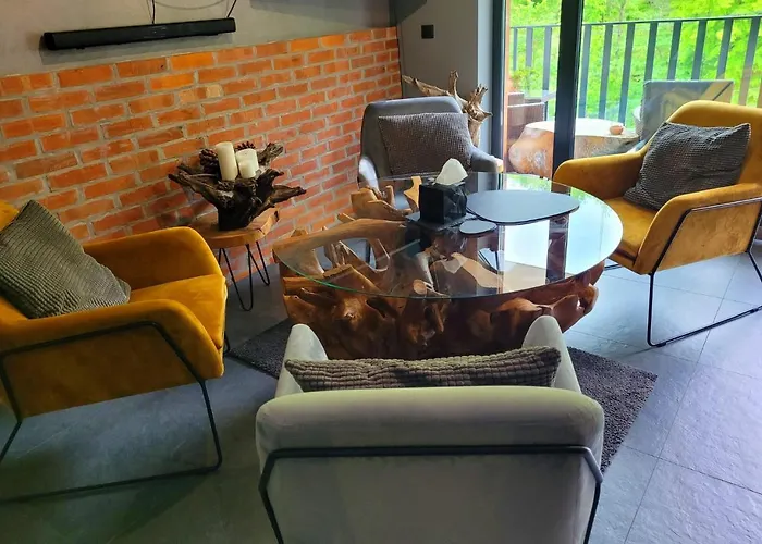 Spokoloko Mysliwski דירה *