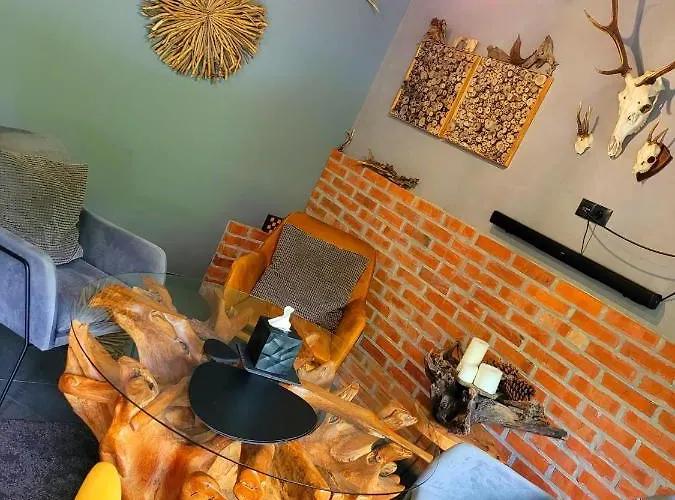 Spokoloko Mysliwski דירה שצ'צ'ירק